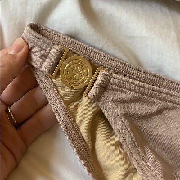 Victoria Secret Miracle Bra bikini 34C top/XS - Picture 2 of 6